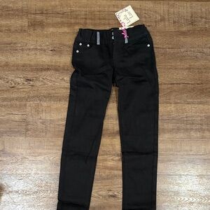 Lulu Black Skinny pants- with stretch